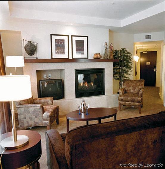 Metterra Hotel On Whyte Edmonton Interior photo
